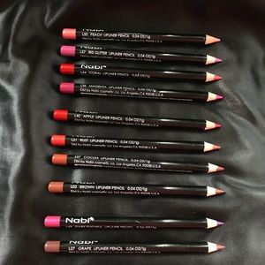 Lip liners